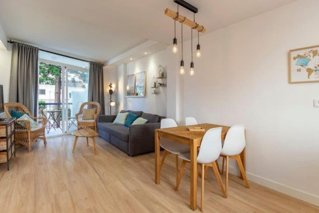 Playa Carihuela By Hdc Apartments 托雷莫利诺斯 外观 照片